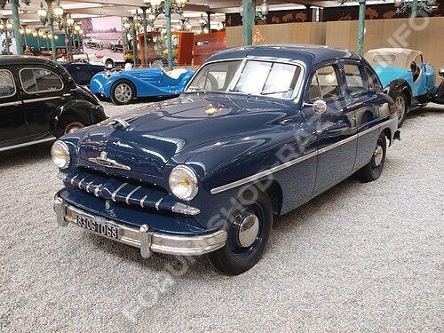 Ford_Berline_Vedette_(1952)_pic3.JPG.fc13644b271f0f88dc912a280bde62b4.JPG